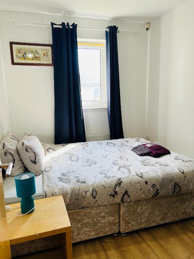 Fabulous 1Bed 1Bath Ground Floor Shared Accommodation ,Only Double Room Edinburgh Exterior photo