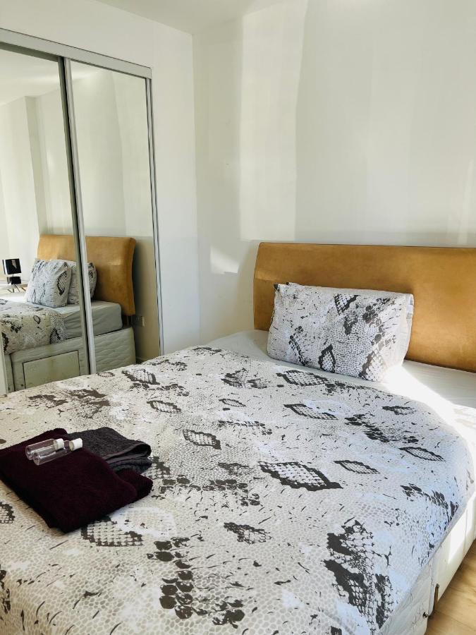 Fabulous 1Bed 1Bath Ground Floor Shared Accommodation ,Only Double Room Edinburgh Exterior photo