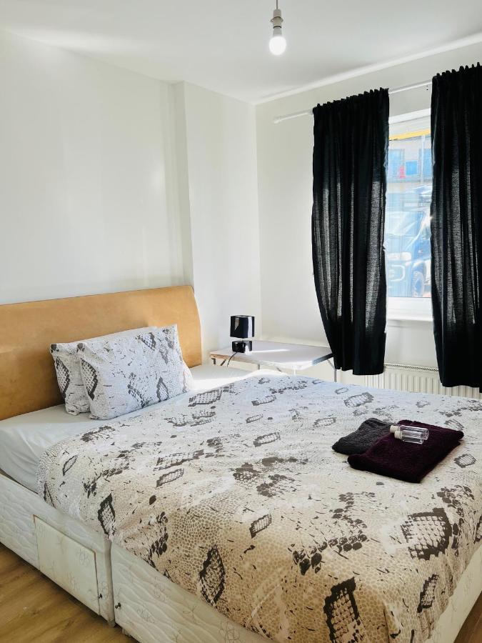 Fabulous 1Bed 1Bath Ground Floor Shared Accommodation ,Only Double Room Edinburgh Exterior photo