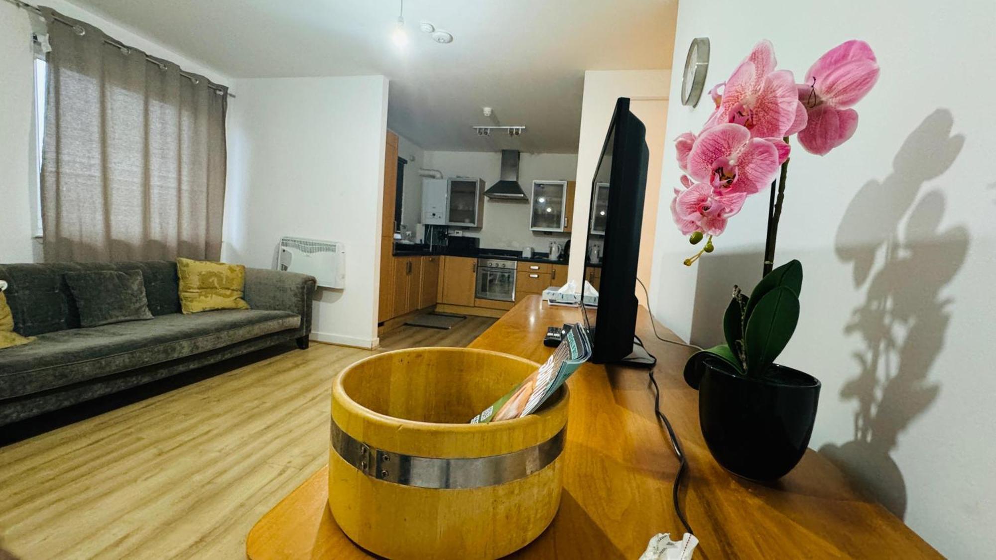 Fabulous 1Bed 1Bath Ground Floor Shared Accommodation ,Only Double Room Edinburgh Exterior photo